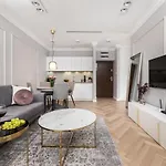 Апартаменты Wielopole17 Miro With Ac