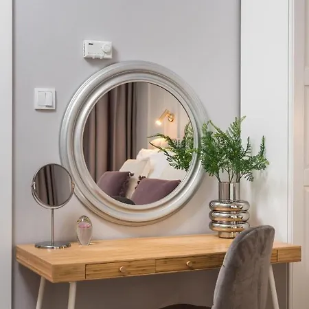 Apartment Wielopole17 Miro With Ac